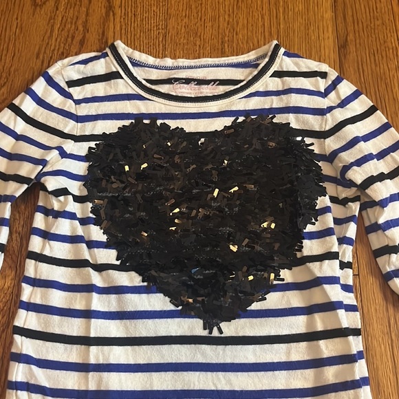 Crewcuts Girl’s Striped Heart Sequin Long Sleeve Size 4-5 - Picture 2 of 5